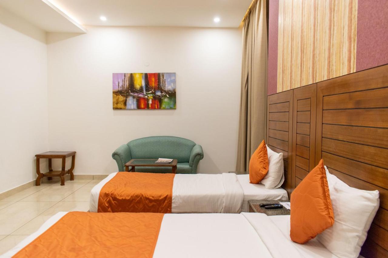 Grand Hotel Nawanshahr Nawashahr Exterior photo