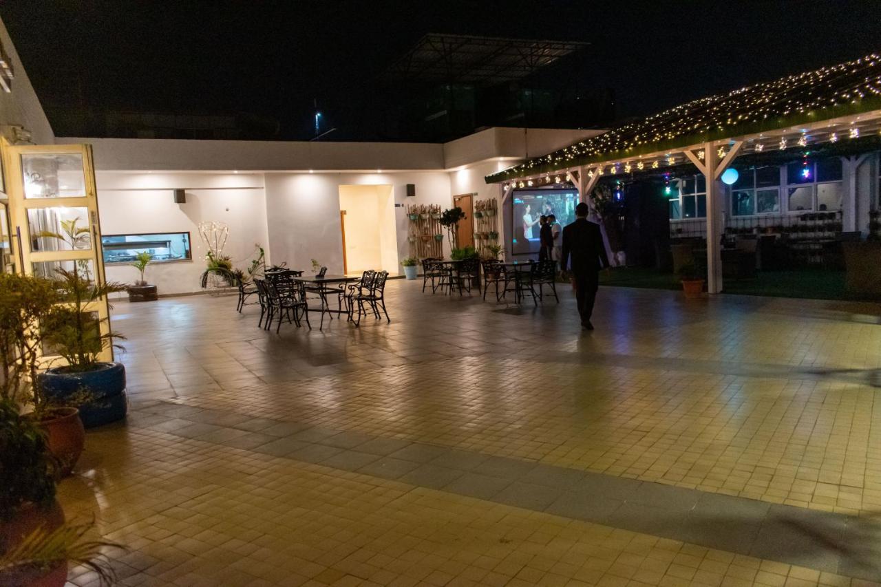 Grand Hotel Nawanshahr Nawashahr Exterior photo