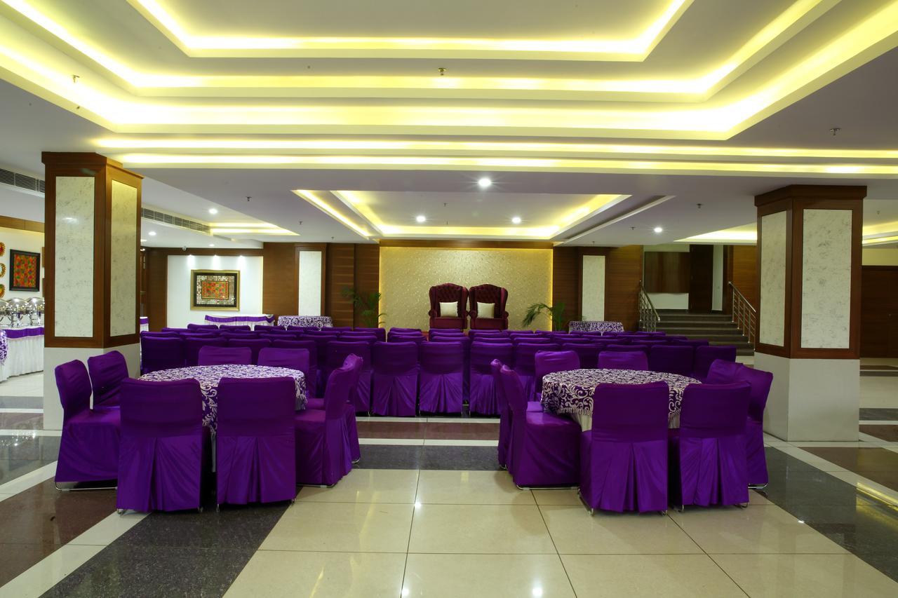 Grand Hotel Nawanshahr Nawashahr Exterior photo