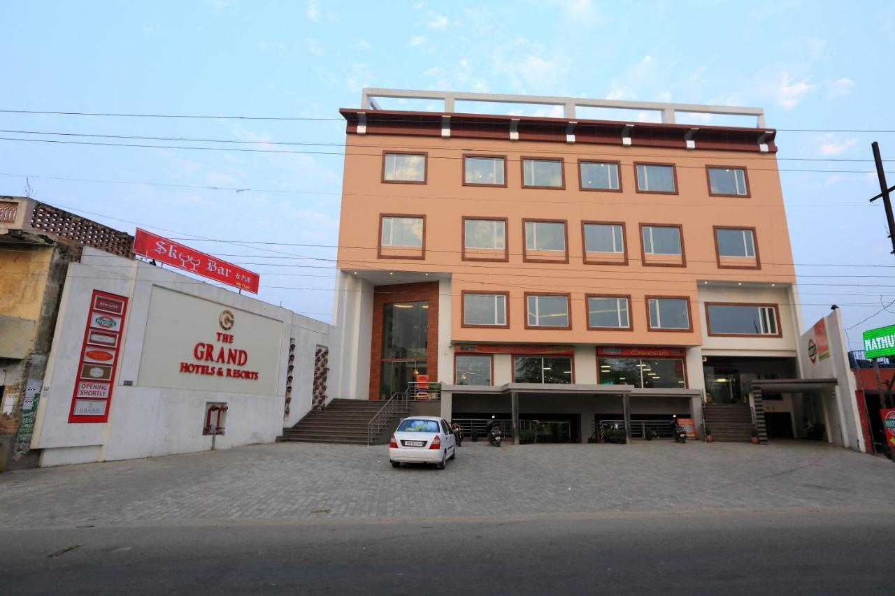 Grand Hotel Nawanshahr Nawashahr Exterior photo