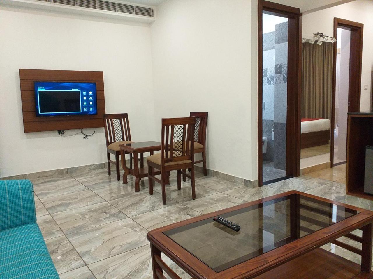Grand Hotel Nawanshahr Nawashahr Exterior photo